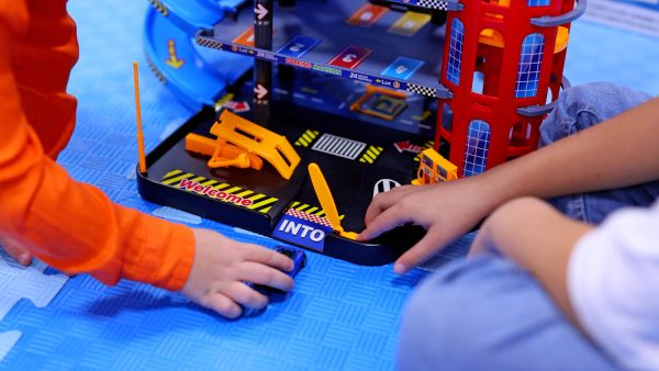 City parking - viacposchodové parkovisko s autíčkami