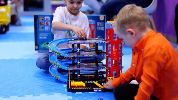 City parking - viacposchodové parkovisko s autíčkami